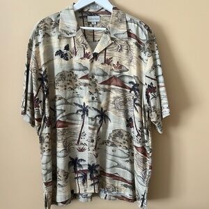 CUTTER & BUCK men’s Hawaiian shirt. XXL. Gold, brown and green tones.